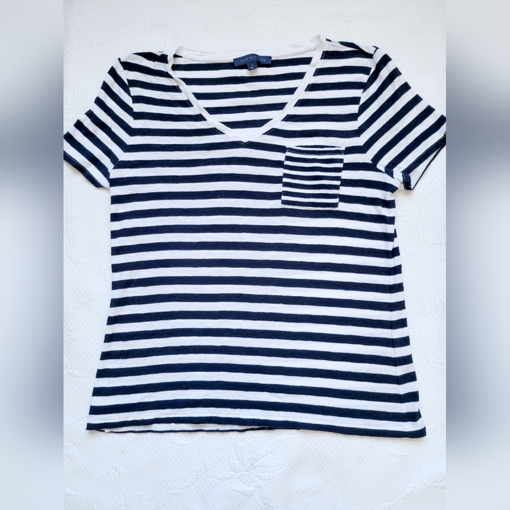 Tommy Hilfiger Women's Striped T-Shirt Blue & White Chest Pocket 100% Cotton Med